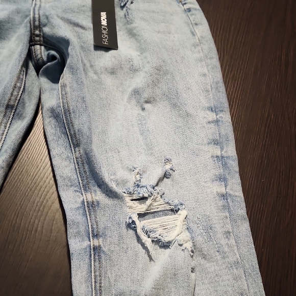 Fashion Nova Light Blue Straight Leg Jeans - Picture 4 of 12